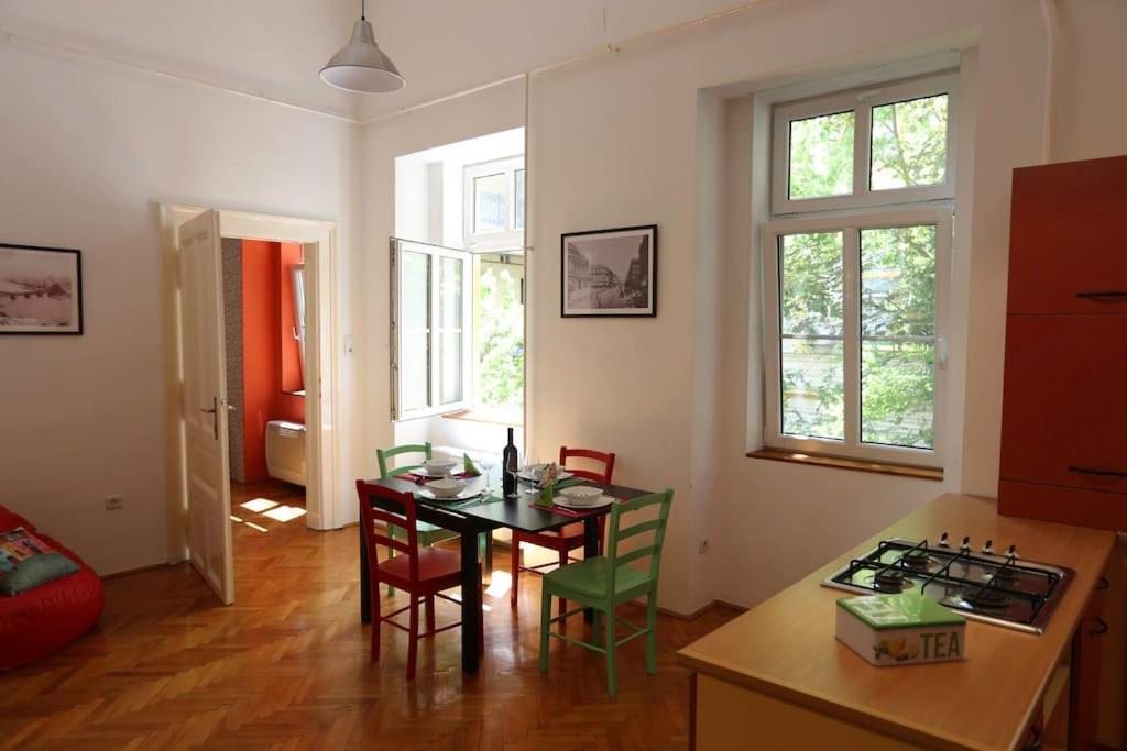 Quiet Home At Synagogue Budapesta Exterior foto